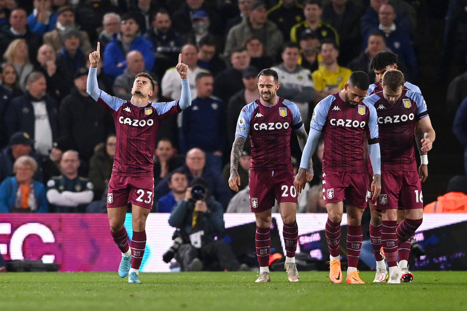 虽然目前他 虽然目前他