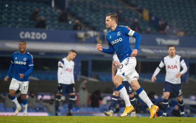 中取得佳绩 中取得佳绩